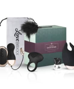 Loveboxxx Romantic Couples Box Gift Set